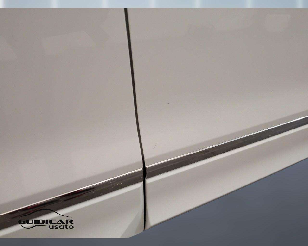 VOLKSWAGEN Tiguan II 2021 - Tiguan 2.0 tdi R-Line 150cv dsg