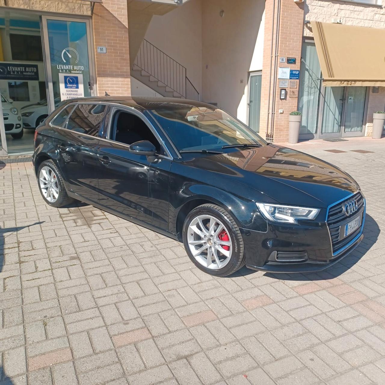 137.288KM AUDI A3 1.6 TDI AUTOMATICA EURO 6