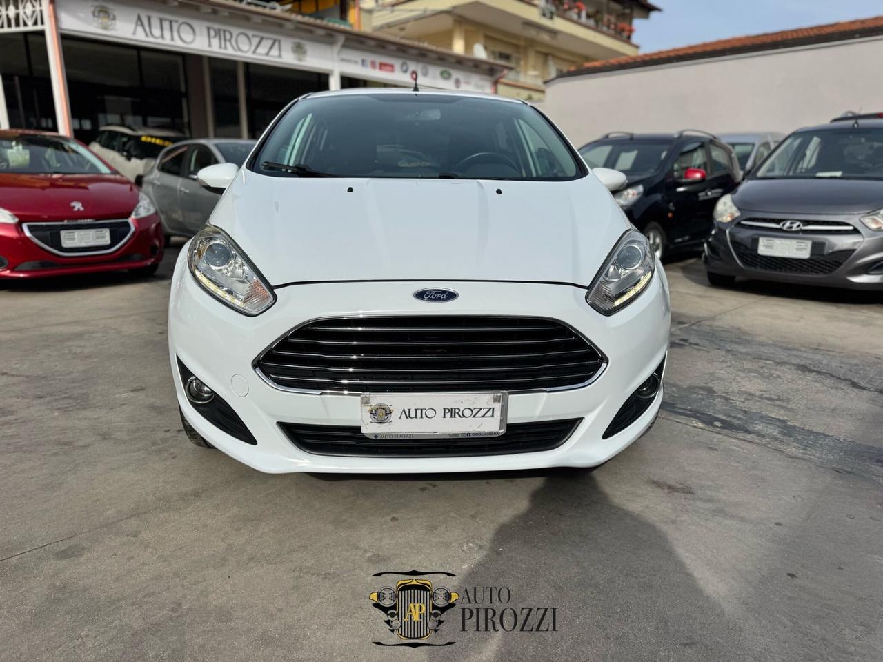 FORD FIESTA 1.4 BENZ/GPL ANNO 2014 CON 140MILA KM