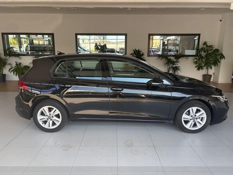 Volkswagen Golf 8 2.0 TDI SCR LIFE DSG 115 CV