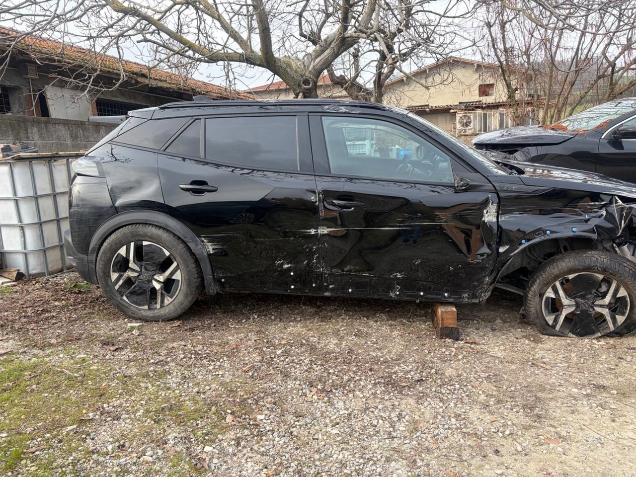 Peugeot 2008 Hybrid GT Exclusive 2025 INCIDENTATA