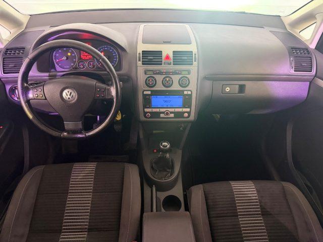 VOLKSWAGEN Touran 2.0 Highline Ecofuel
