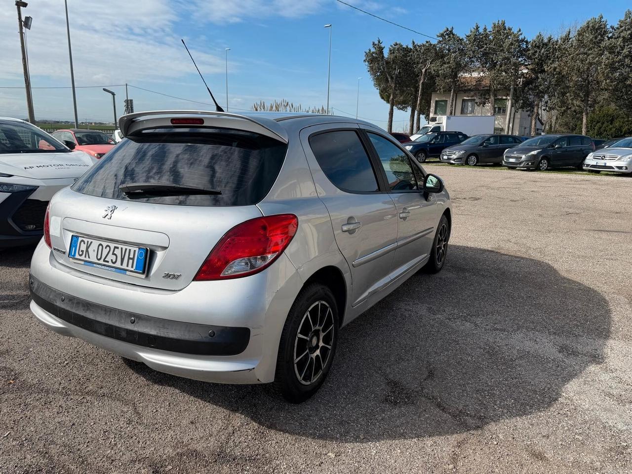 Peugeot 207 1.4 8V 75CV 5p. X Line ECO GPL