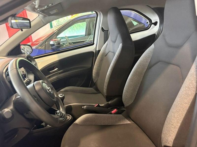 Toyota Aygo X 1.0B (72 CV) Active
