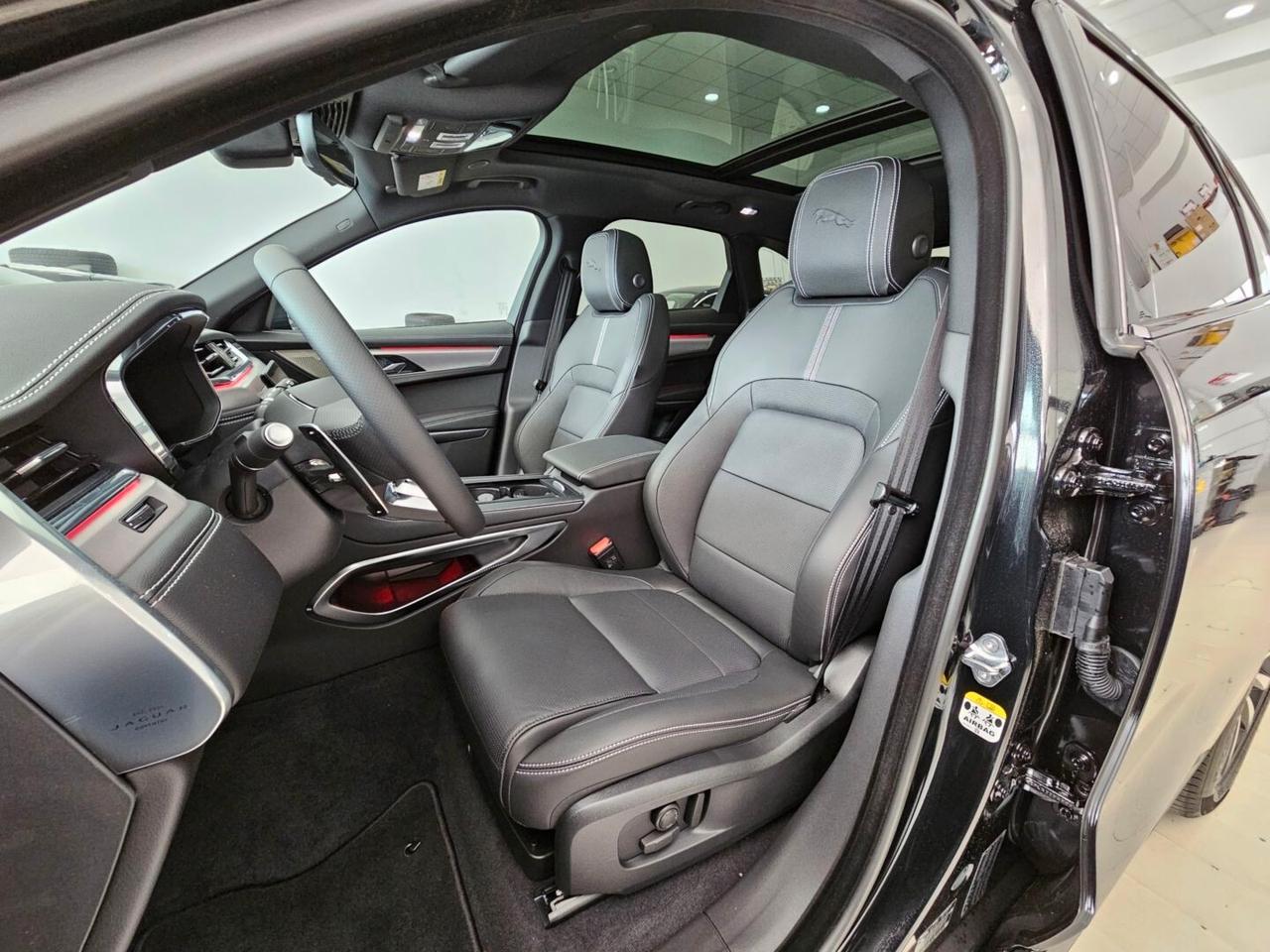 Jaguar F-Pace 2.0 D 204 CV AWD aut. R-Dynamic SE