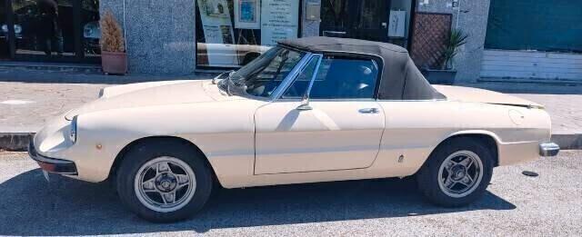 Alfa Romeo Spider 2000