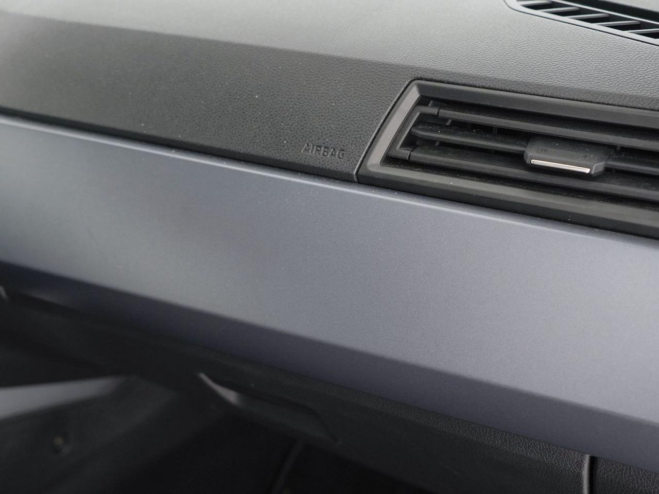 Seat Arona 1.0 ecotsi 95cv black edition