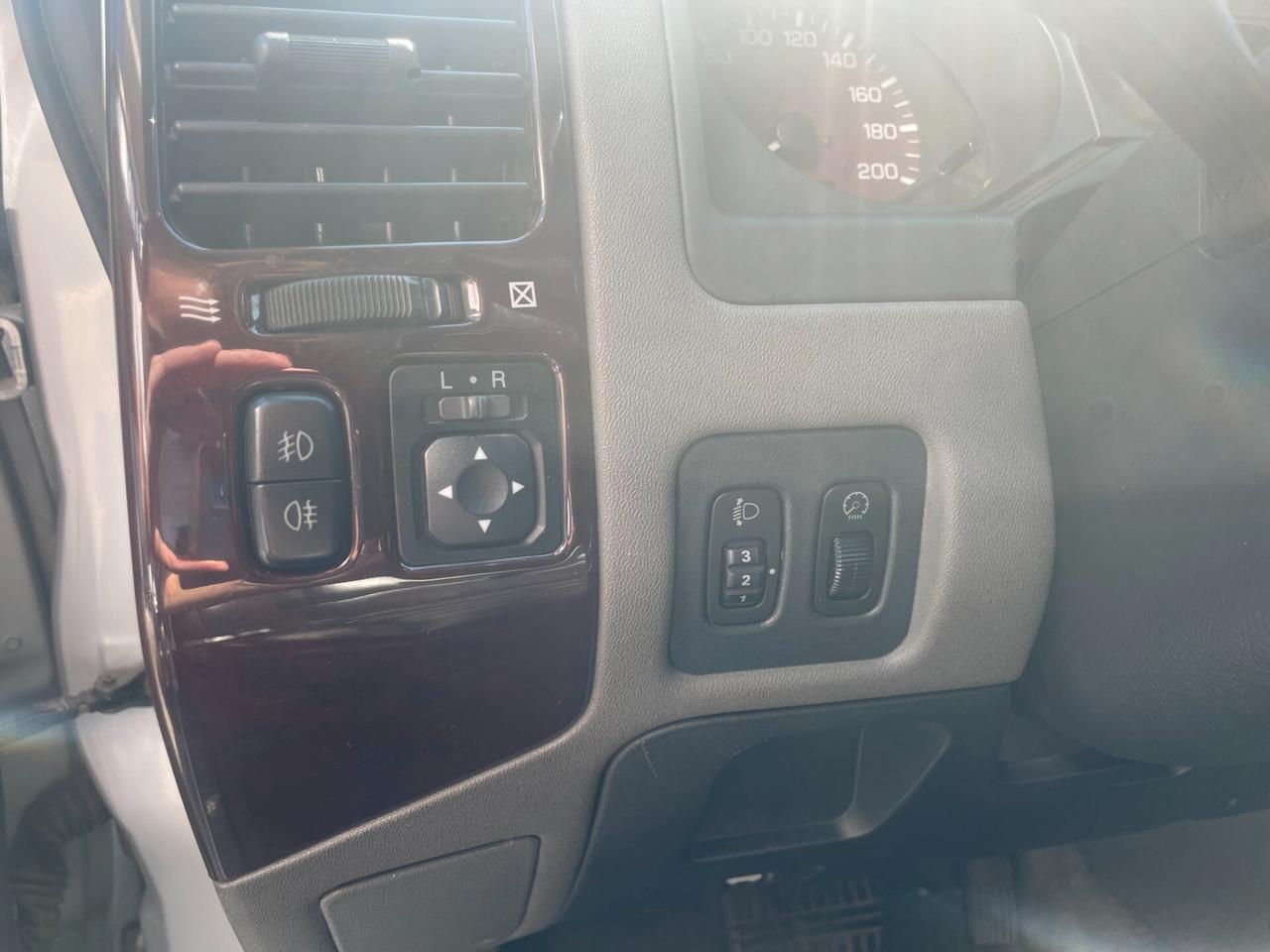 Mitsubishi Pajero III 3.2 16V DI-D 5p. GLX 7p.