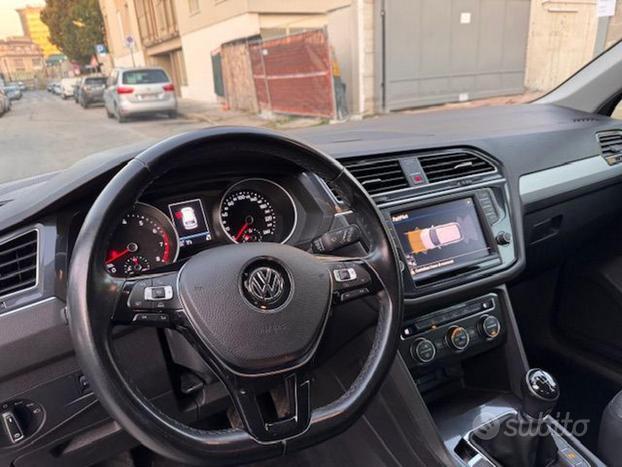 VOLKSWAGEN Tiguan 1.4 TSI Business BlueMotion Te