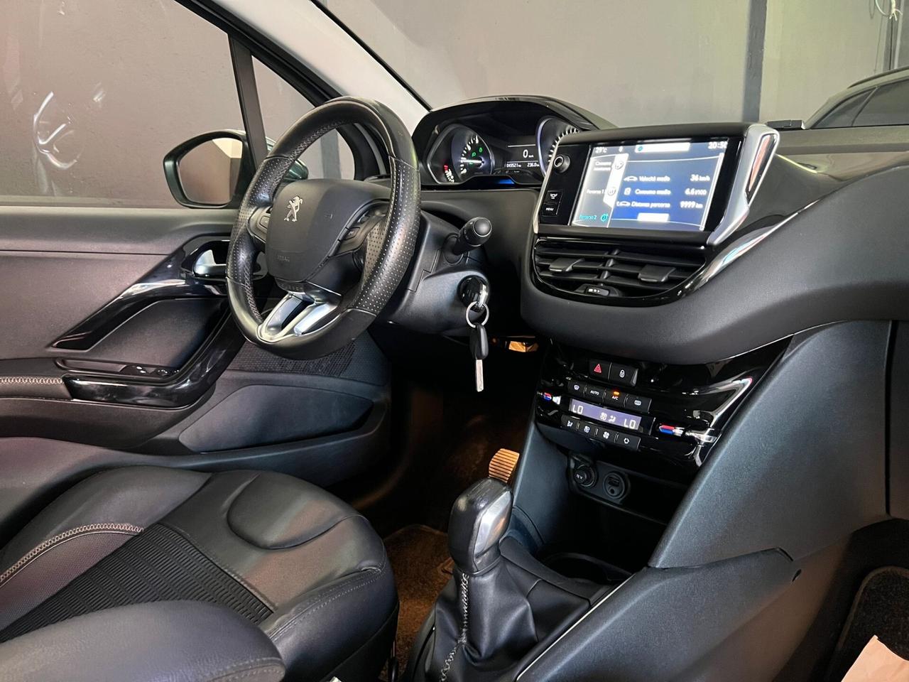 Peugeot 208 1.2 VTi 82 CV 3 porte Serie Speciale S