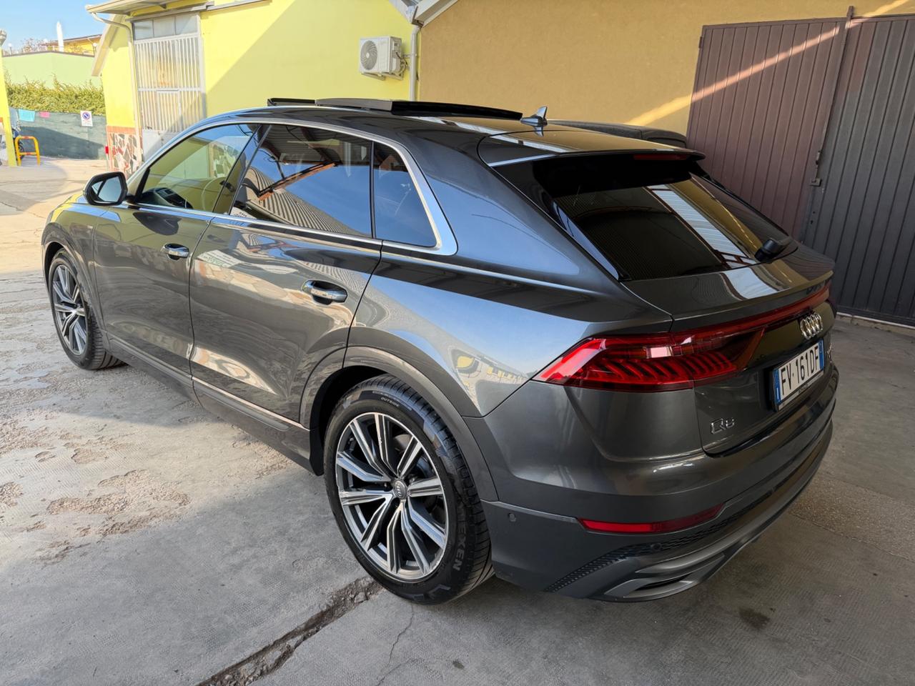 Audi Q8 50 TDI 3x S-Line Stra Full Tetto Head-up