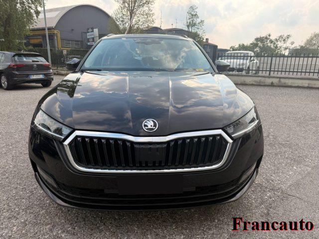 SKODA Octavia 2.0 TDI EVO SCR DSG Wagon Executive