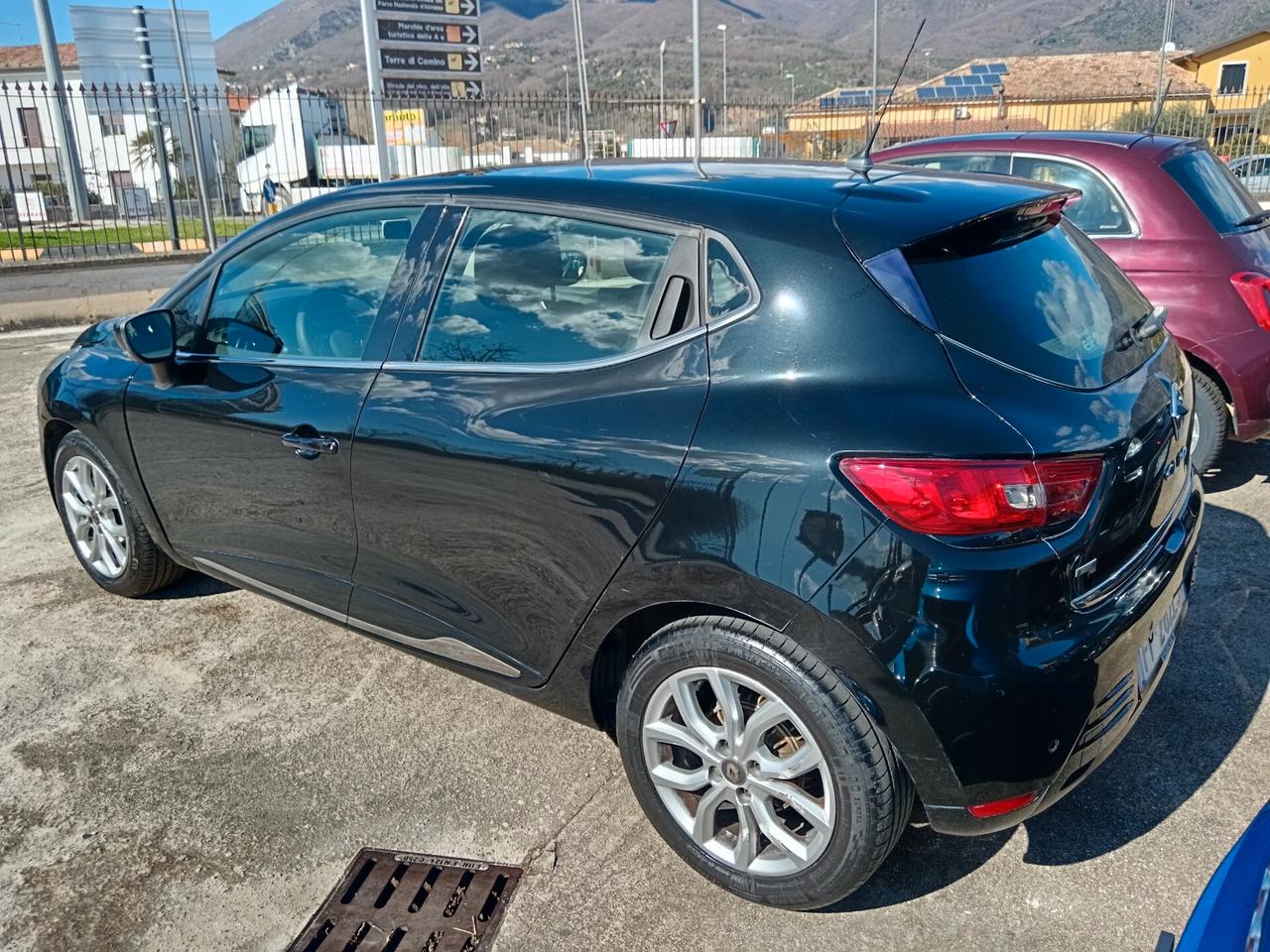 Renault Clio dCi 8V 90CV EDC Start&Stop 5 porte Energy Intens