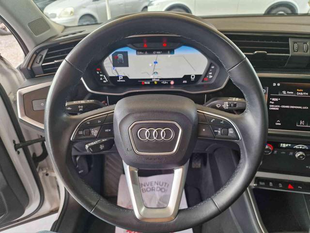 AUDI Q3 sportback 35 TFSI S tronic Bus.Plus luci amb.