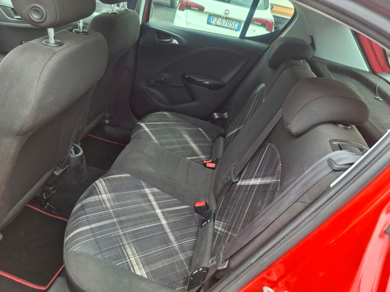 Opel Corsa 1.4 90CV 5 porte Cosmo