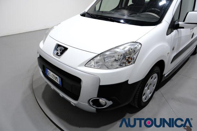 PEUGEOT Partner TEPEE 1.6 HDi 112CV OUTDOOR RAMPA POSTERIORE