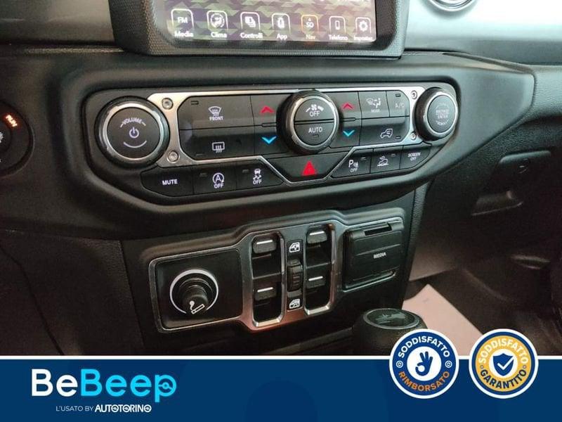 Jeep Wrangler UNLIMITED 2.0 TURBO SAHARA AUTO