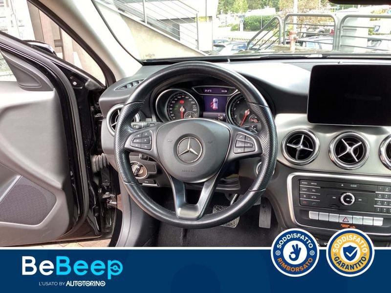 Mercedes-Benz GLA 180 SPORT AUTO