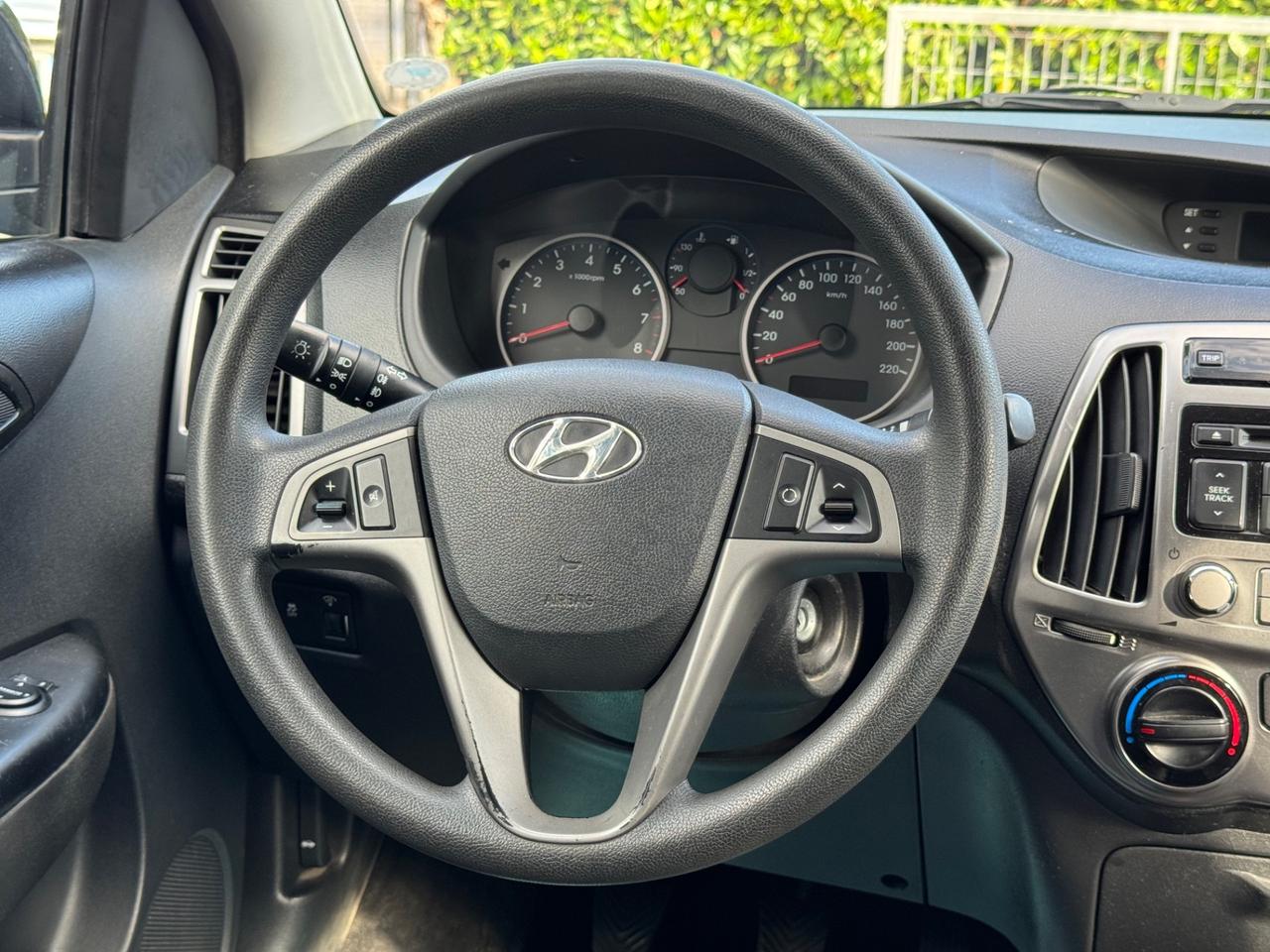 Hyundai i20 1.2 5p. Econext Sound Edition