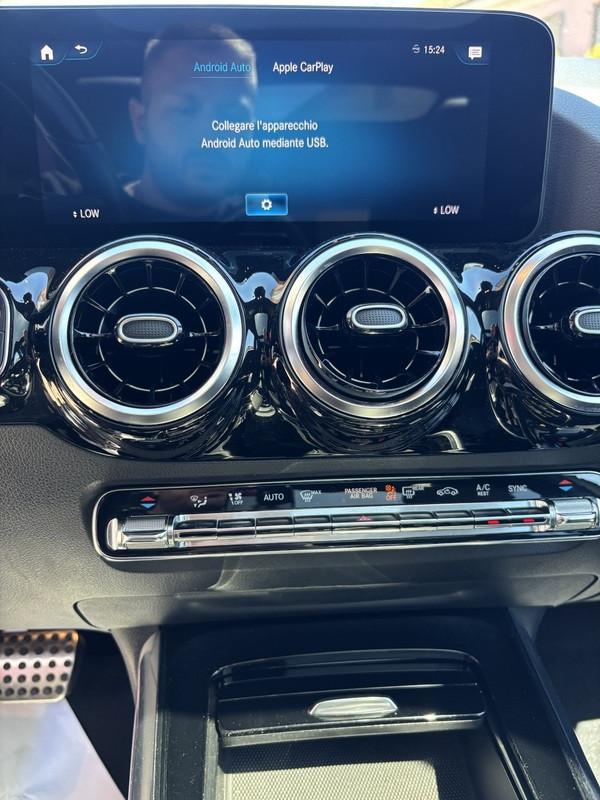 Mercedes B 180 D Premium DCT FULL LED-NAVI-TETTO-18"