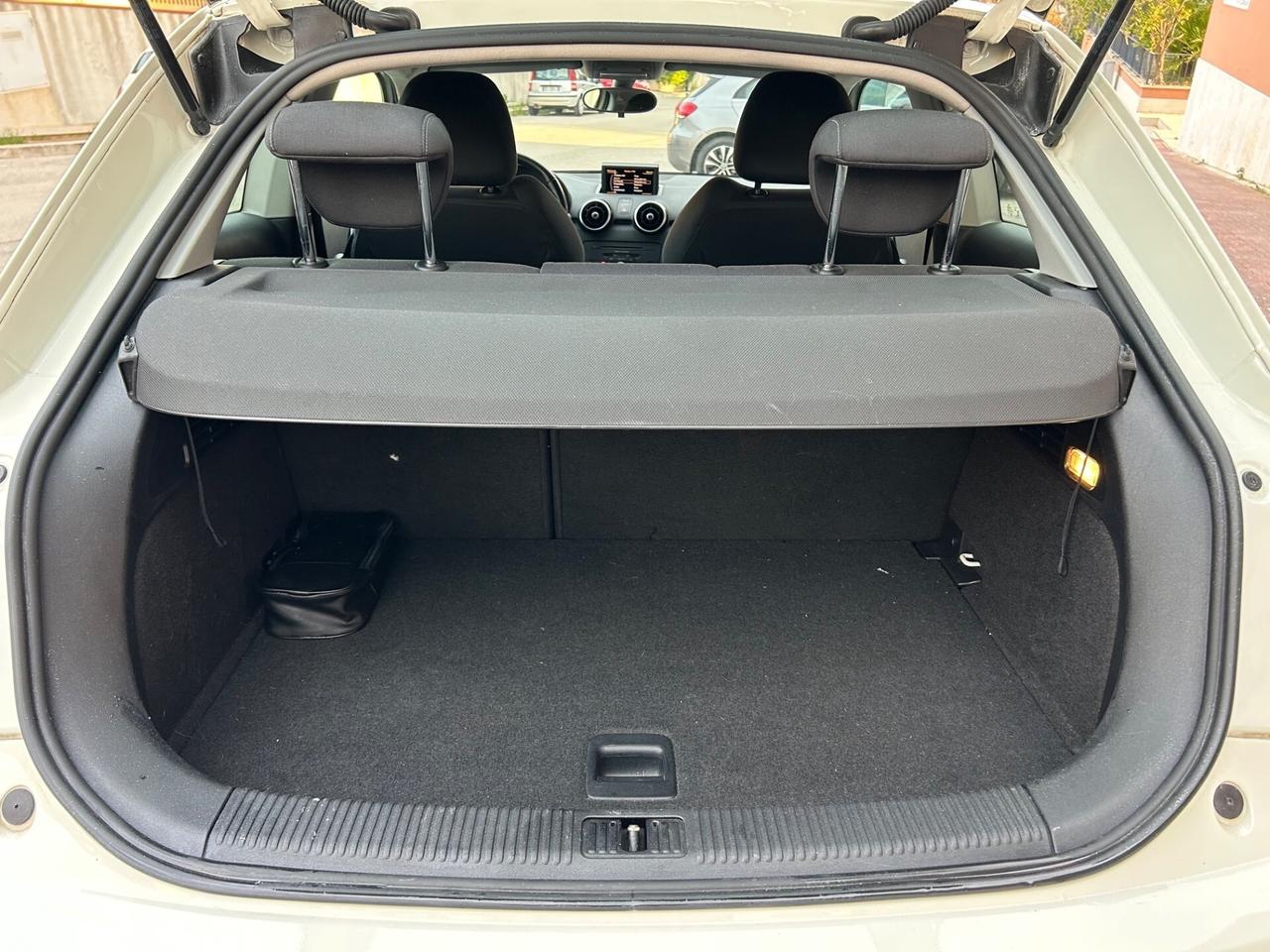 Audi A1 1.6 TDI 105 CV Sline