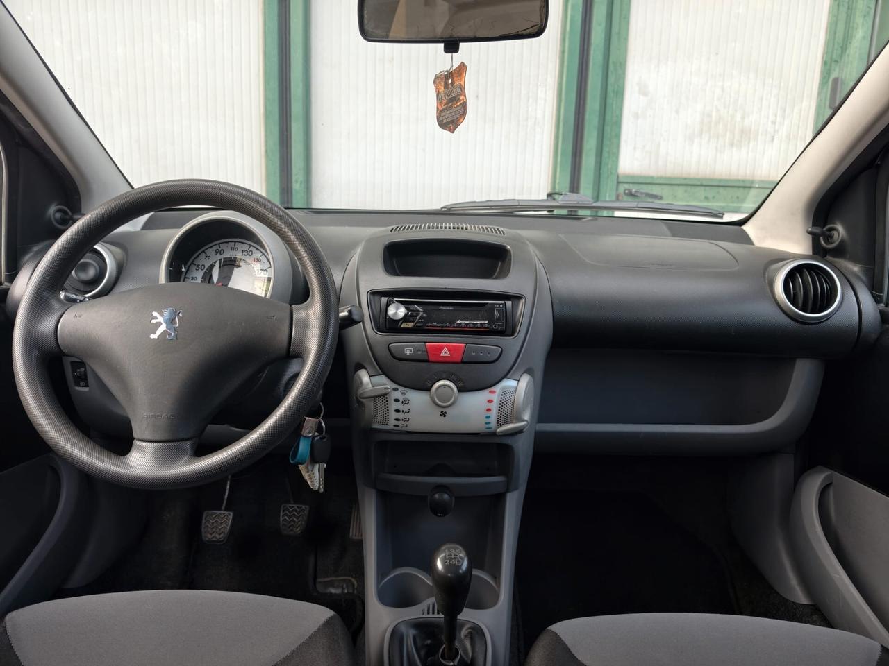 Peugeot 107 1.0 5 PORTE UNICO PROPRIETARIO NEOPATENTATI 2010