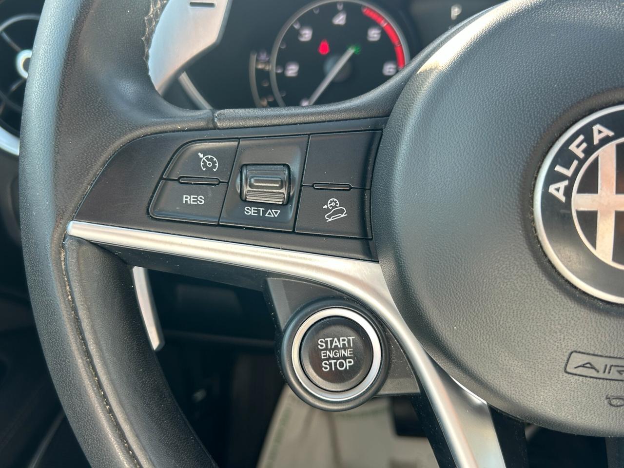 Alfa Romeo Stelvio 2.2 t Business Q4 210cv auto