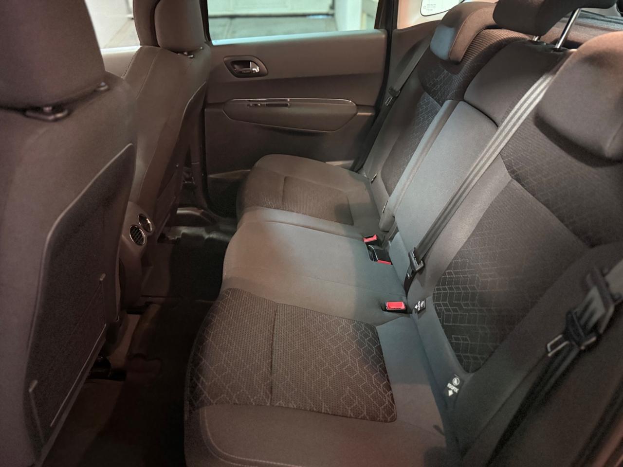 Peugeot 3008 BlueHDi 120 EAT6 S&S Allure