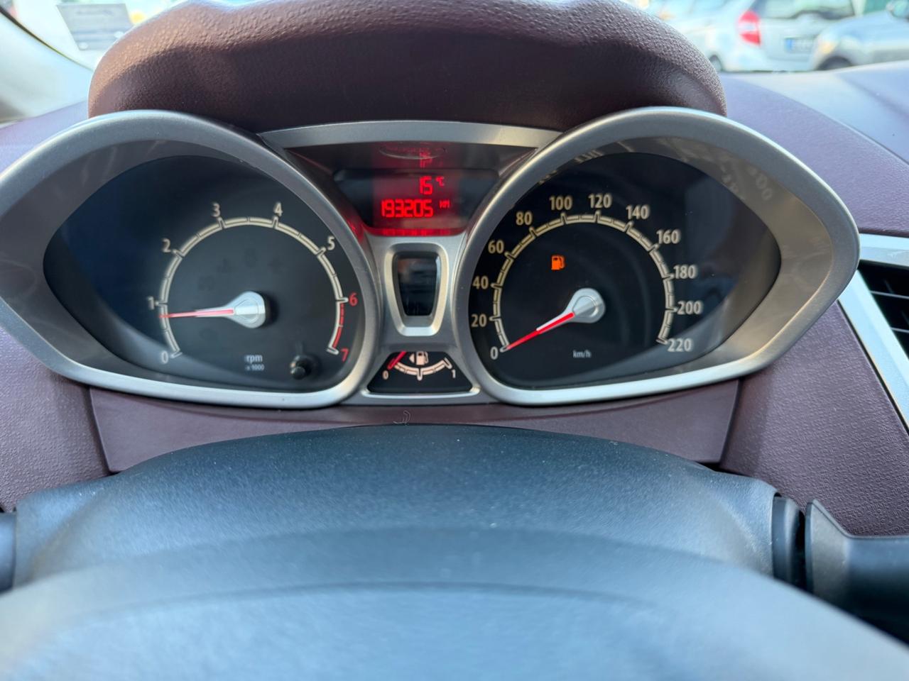 Ford Fiesta 1.2 benzina 82 cv 2009 Titanium