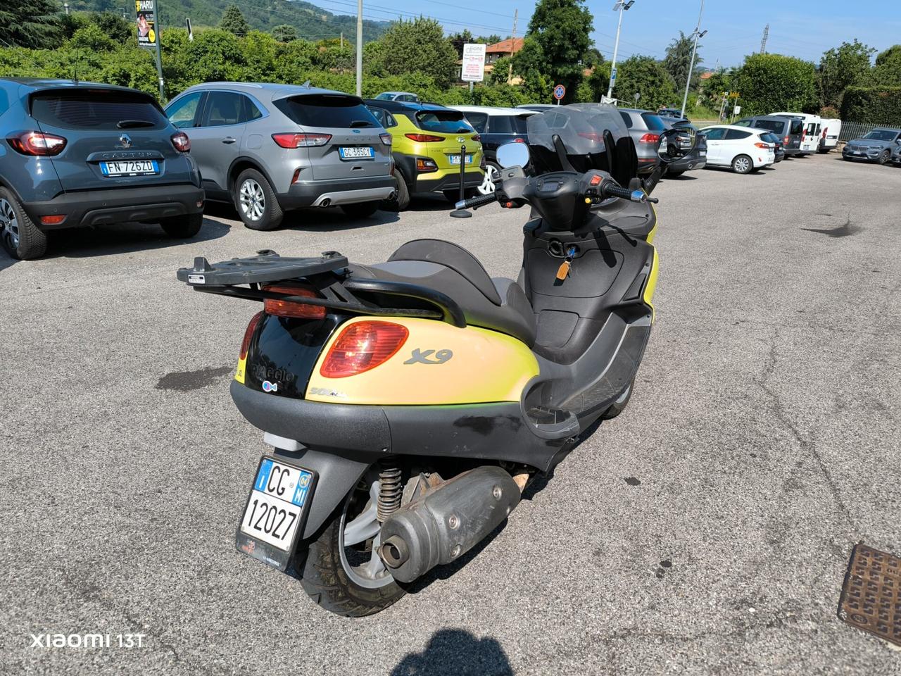 PIAGGIO X9 500