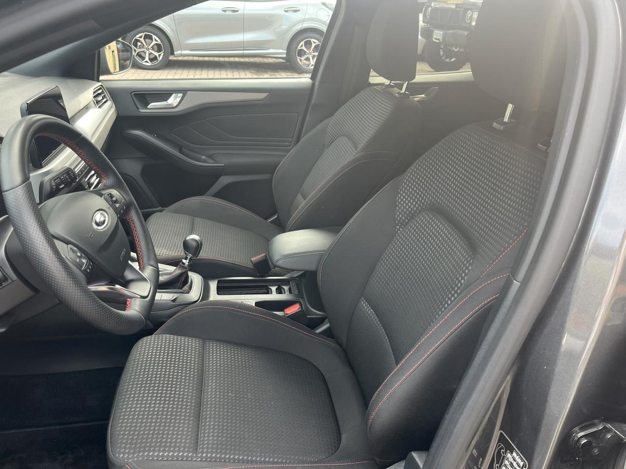 Ford Focus 1.0 EcoBoost Hybrid 125cv 5p ST-Line