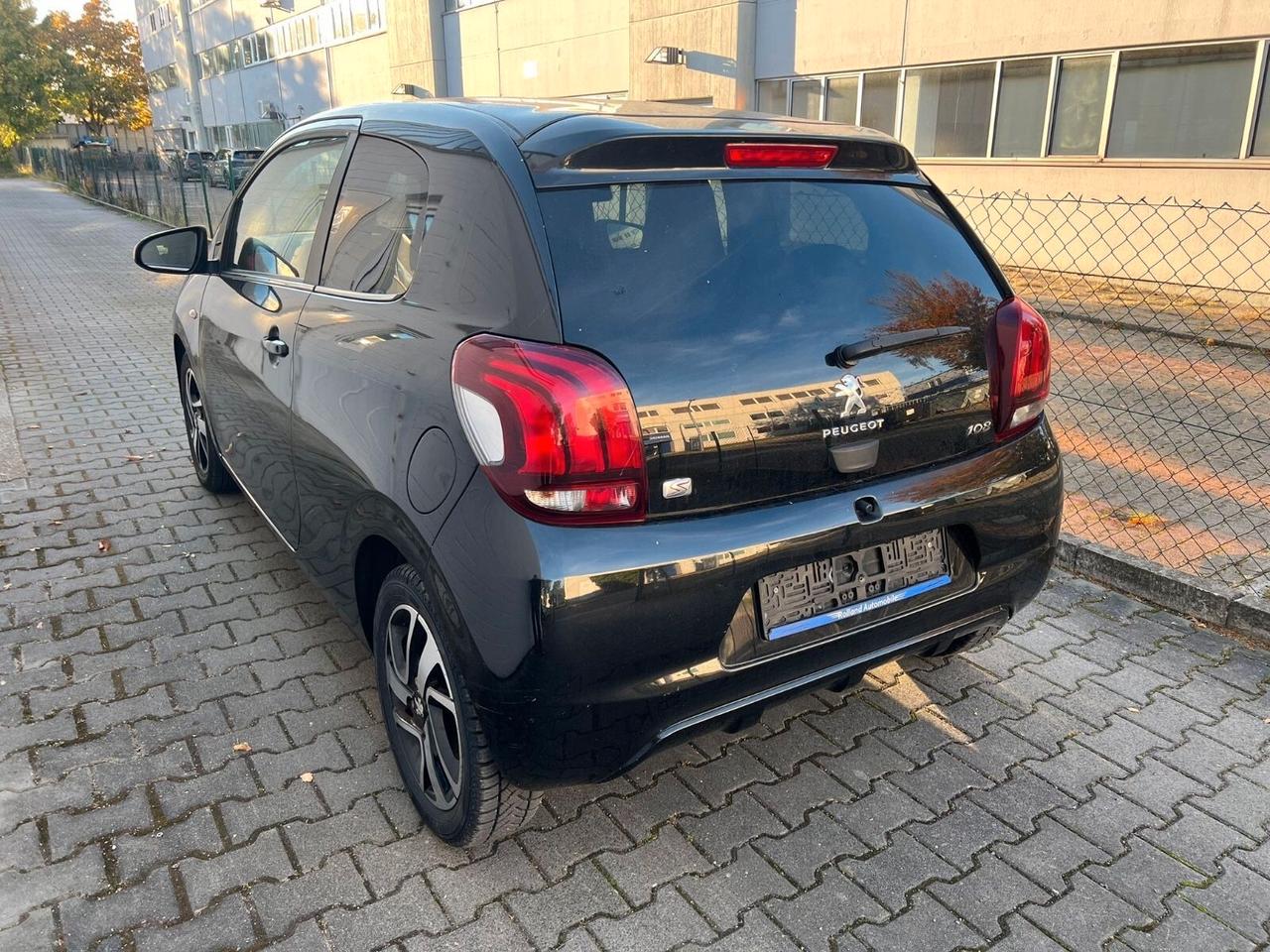 Peugeot 108 VTi 68 3 porte Allure