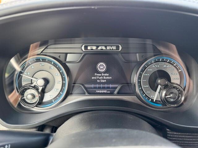 DODGE RAM 1500 LIMITED CREW CAB 4x4 5.7L V8