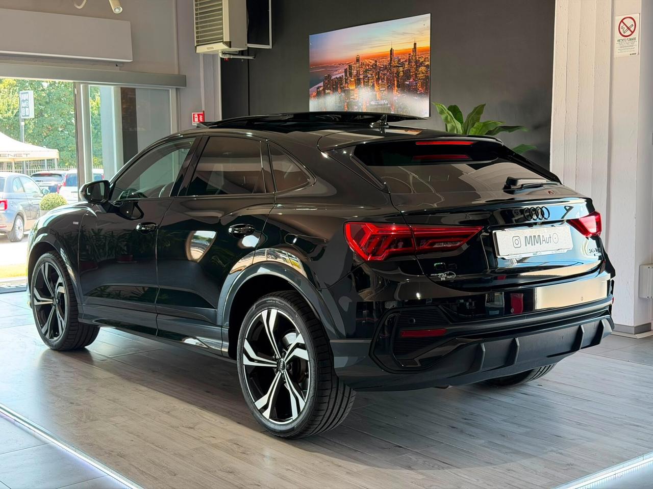 Audi Q3 SPB 35 TDI quattro S-Tronic S-Line Identity Black