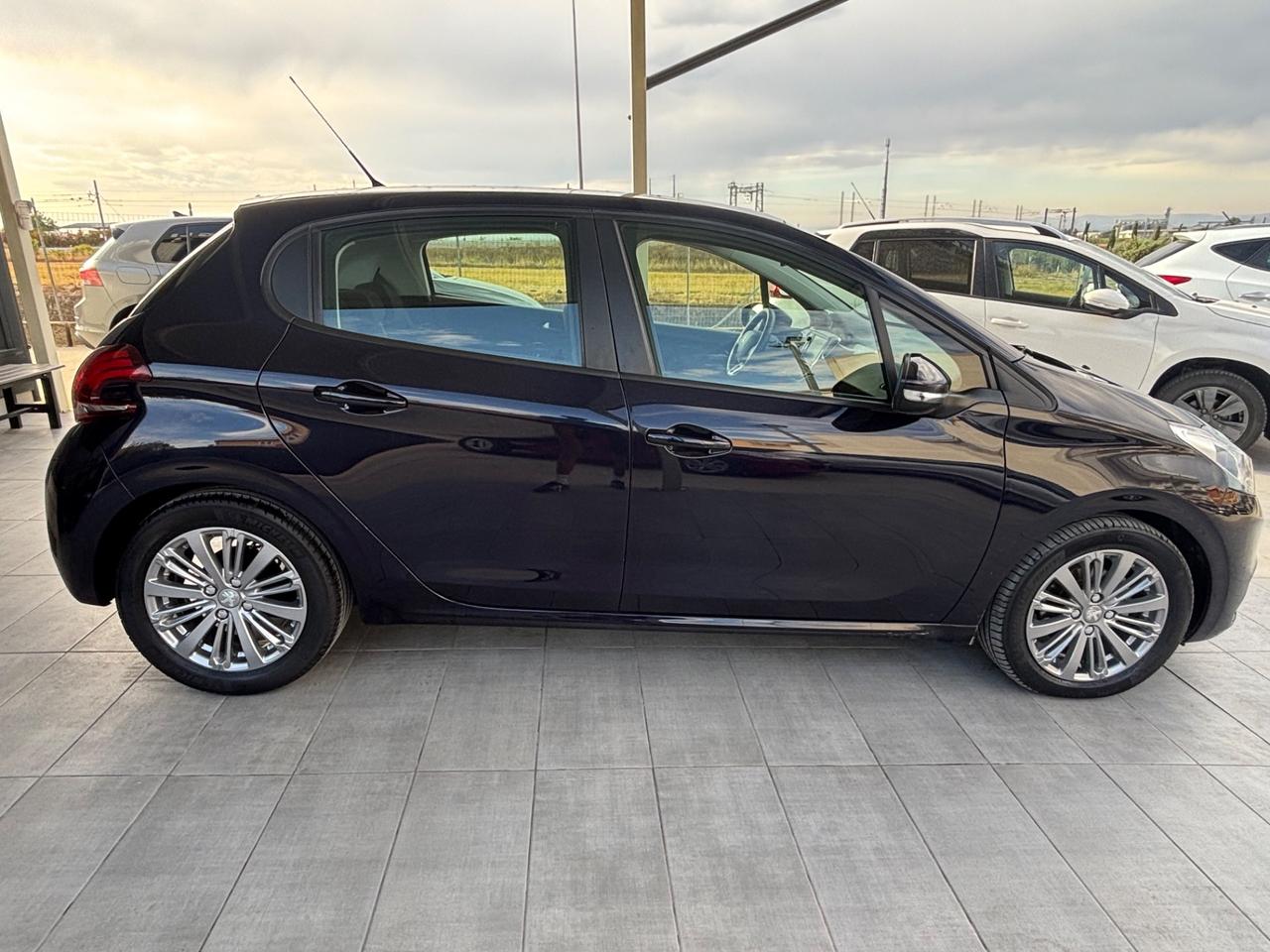Peugeot 208 BlueHDi 75 5 porte Allure