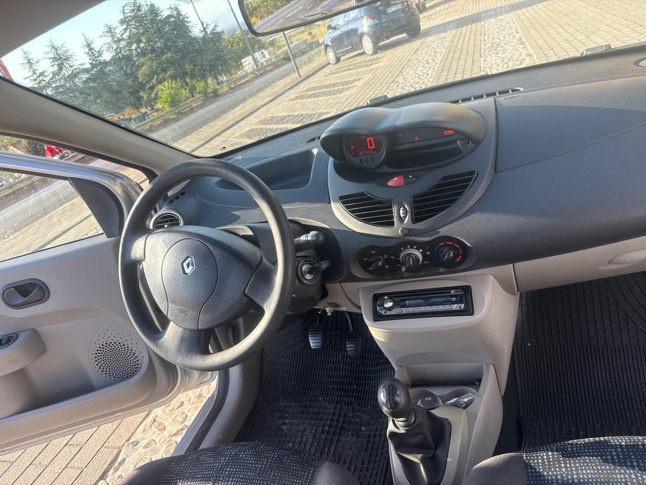 Renault Twingo 1.2 16V Initiale