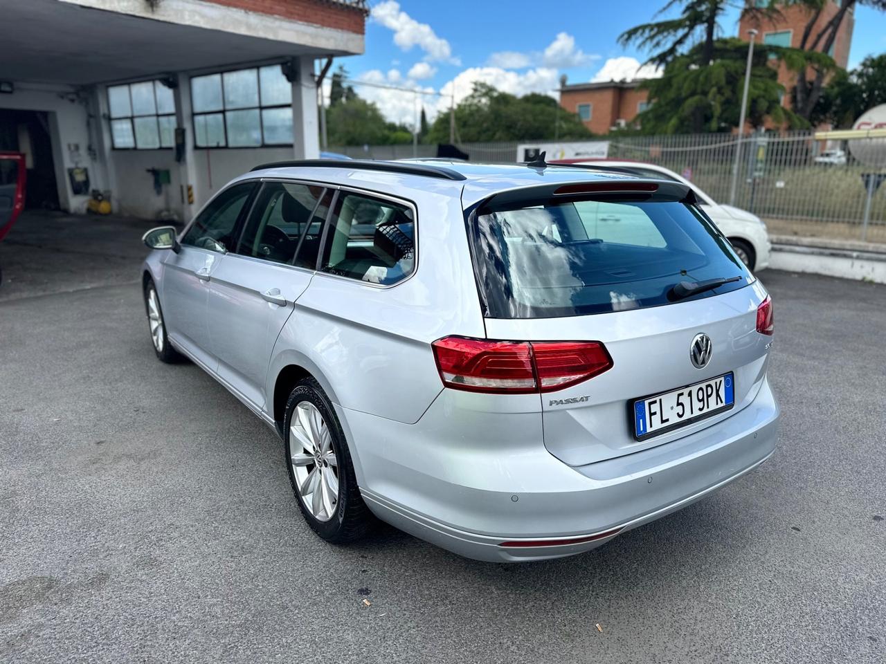 Volkswagen Passat 2.0 TDI DSG Business BlueMotion Technology