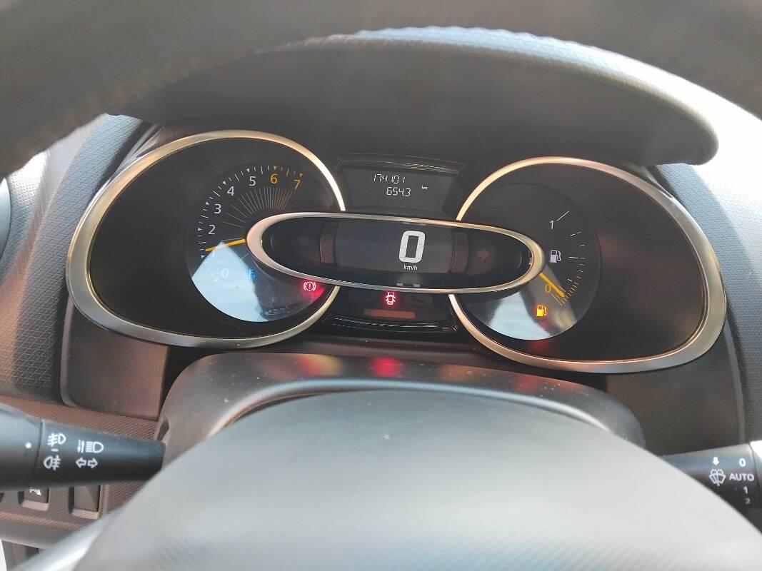 Renault Clio Clio IV 2015 1.2 Live Gpl 75cv