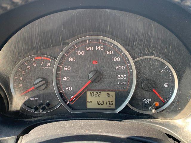 TOYOTA Yaris 1.0 5 porte Lounge