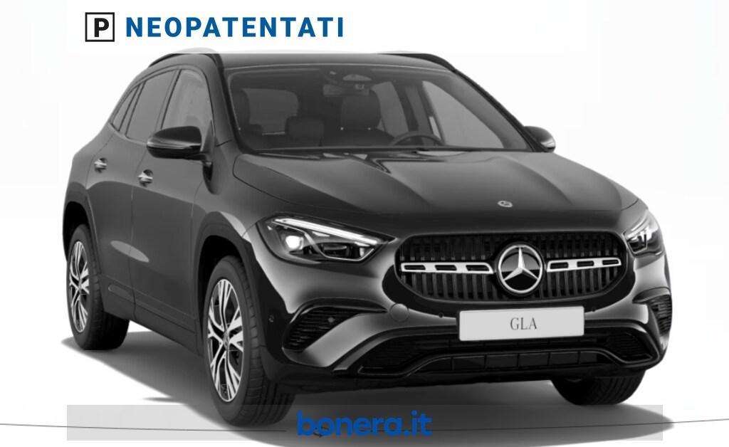 Mercedes GLA 180 180 D Progressive Advanced Plus 8G-DCT
