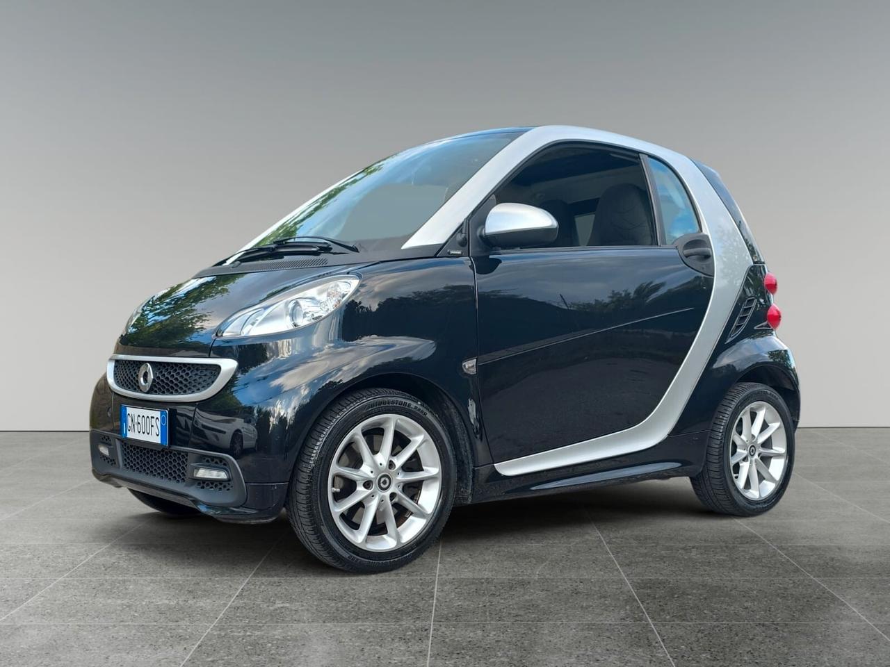 Smart ForTwo 1000 52 kW MHD coupé passion