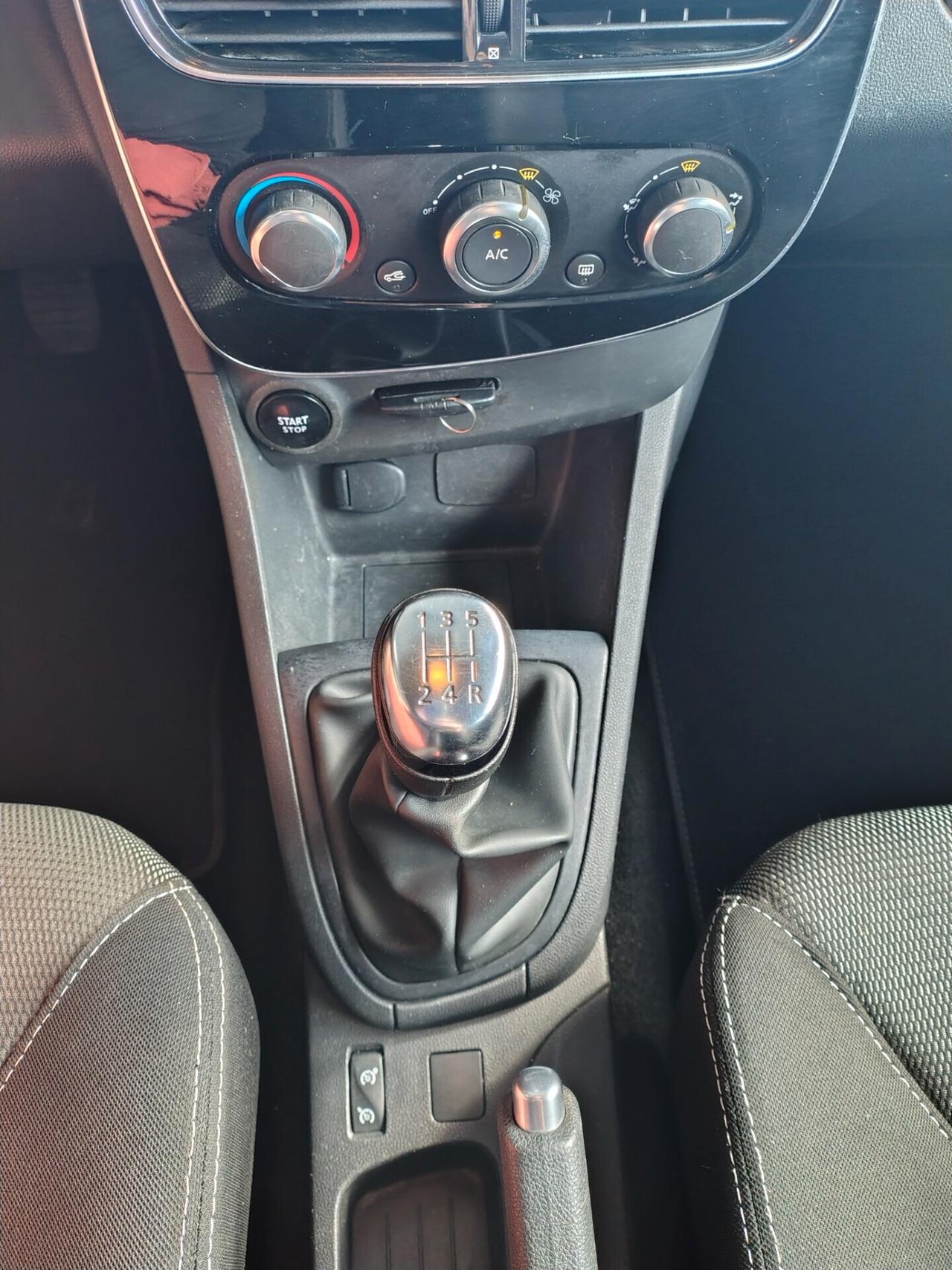 Renault Clio dCi 8V 75CV AUTOCARRO