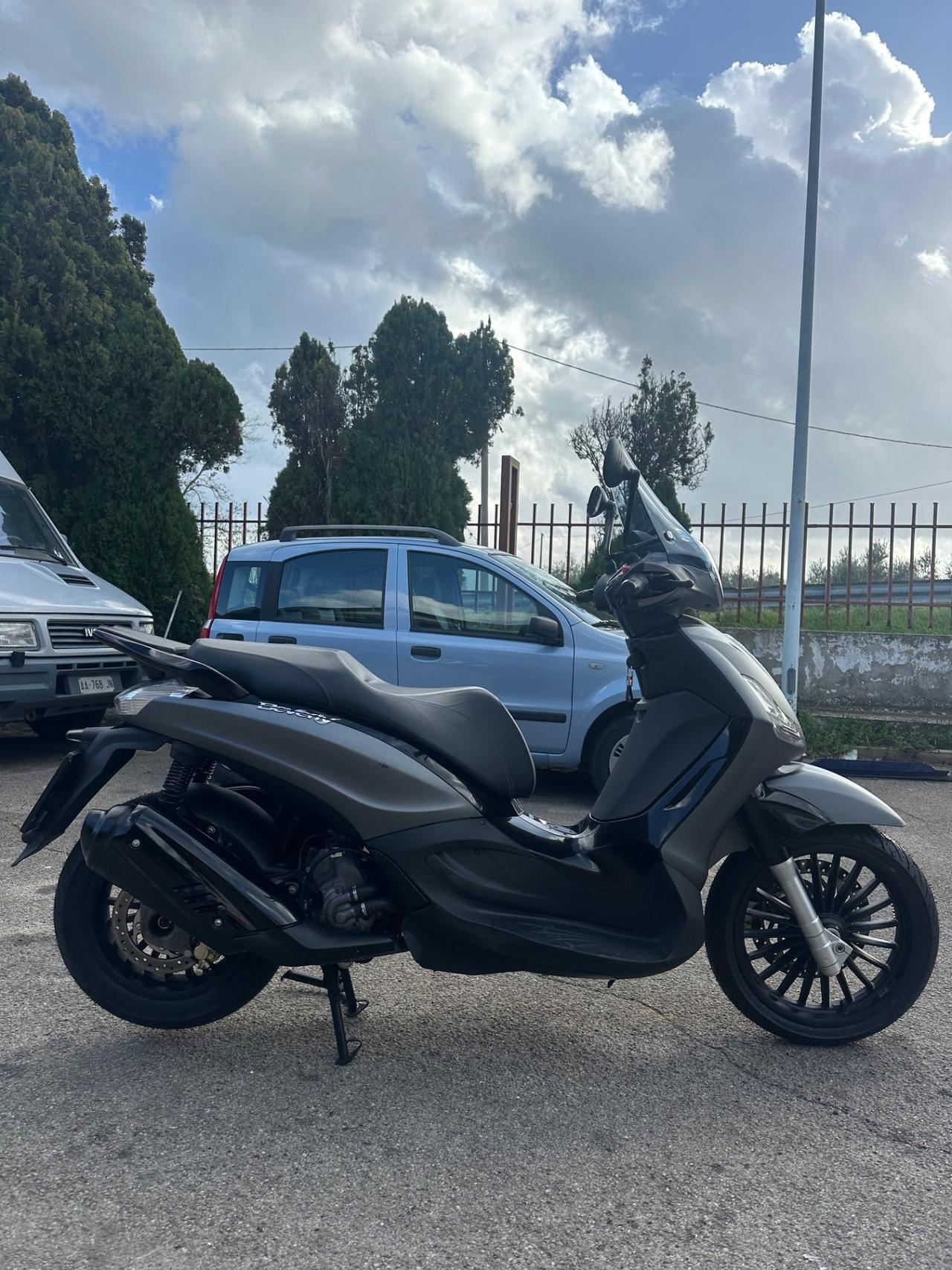 Piaggio Beverly 300 S