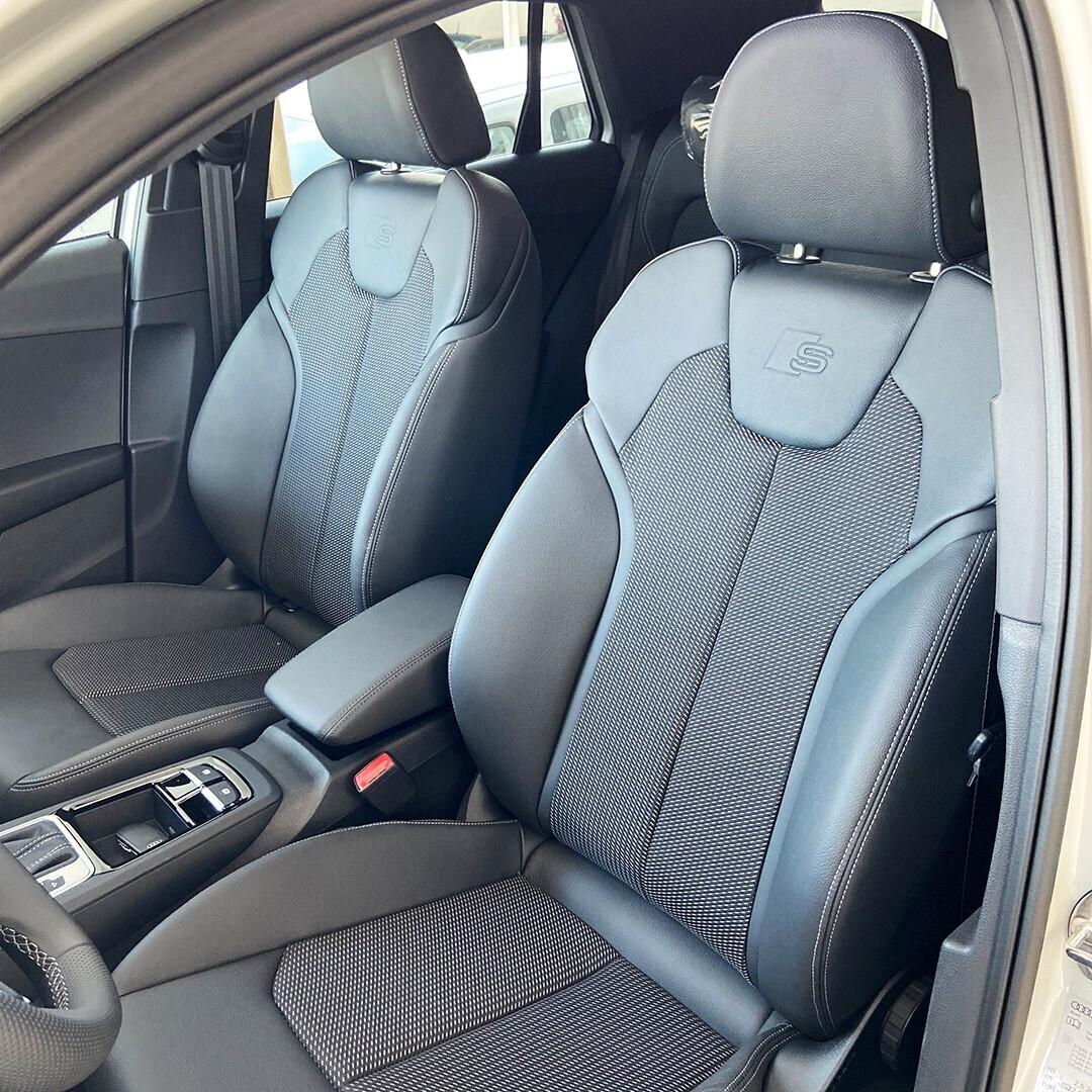 Audi Q2 35 TDI S tronic Identity Black tetto apribile