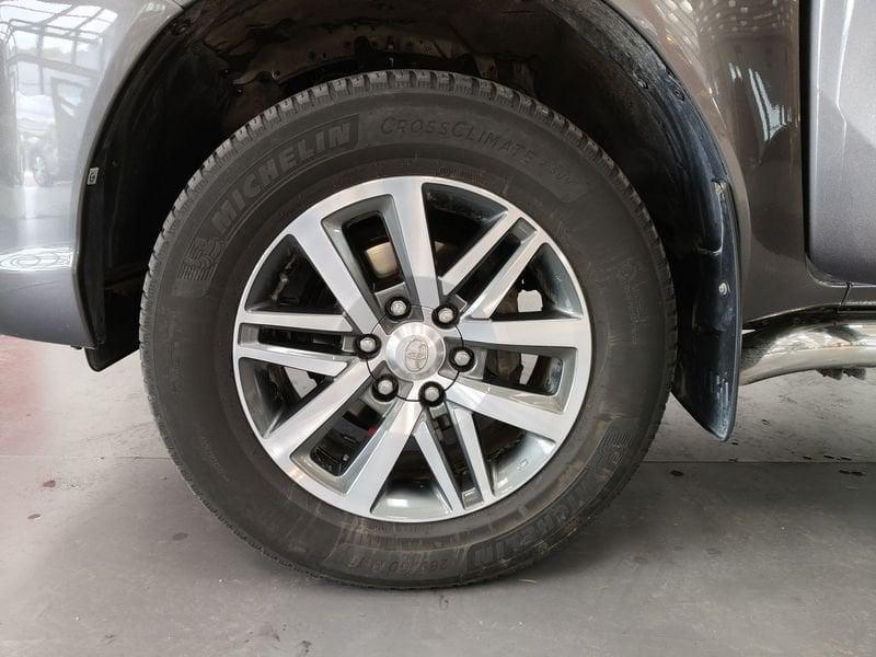 Toyota Hilux 2.4 D-4D A/T 4WD 4 porte Double Cab Executive+