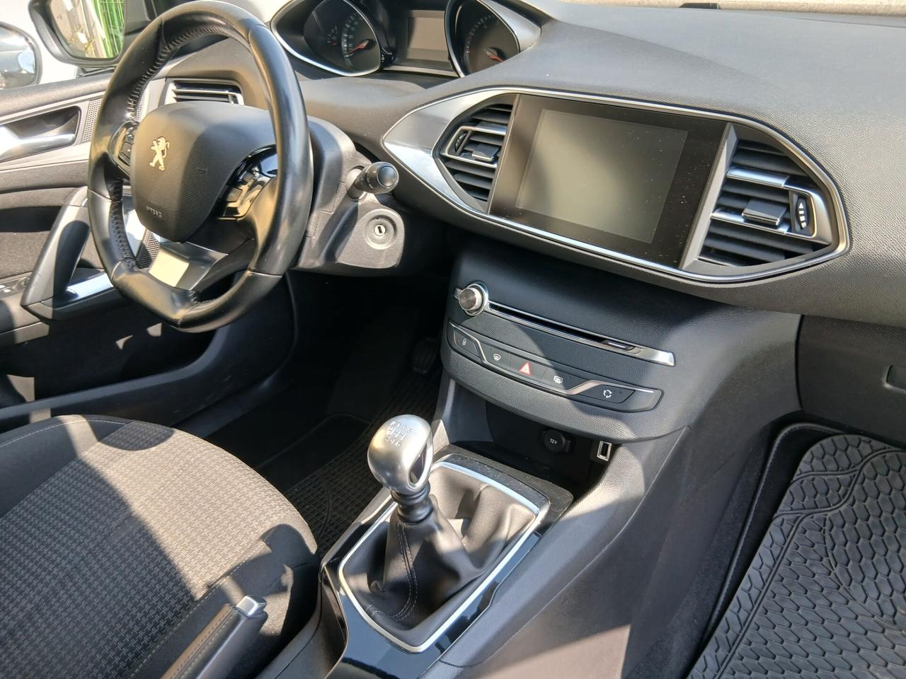 Peugeot 308 1.5 Blue-HDi