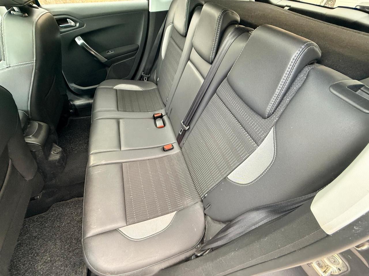 Peugeot 2008 1.6 e-HDi 115 CV Stop&Start Allure OK NEOPATENTATI