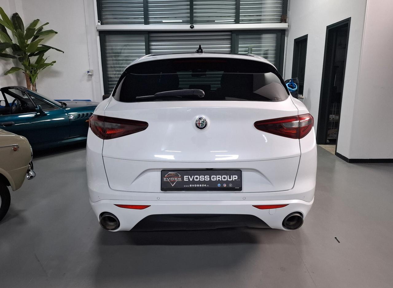 Alfa Romeo Stelvio 2.0 T Q4 Veloce 16V