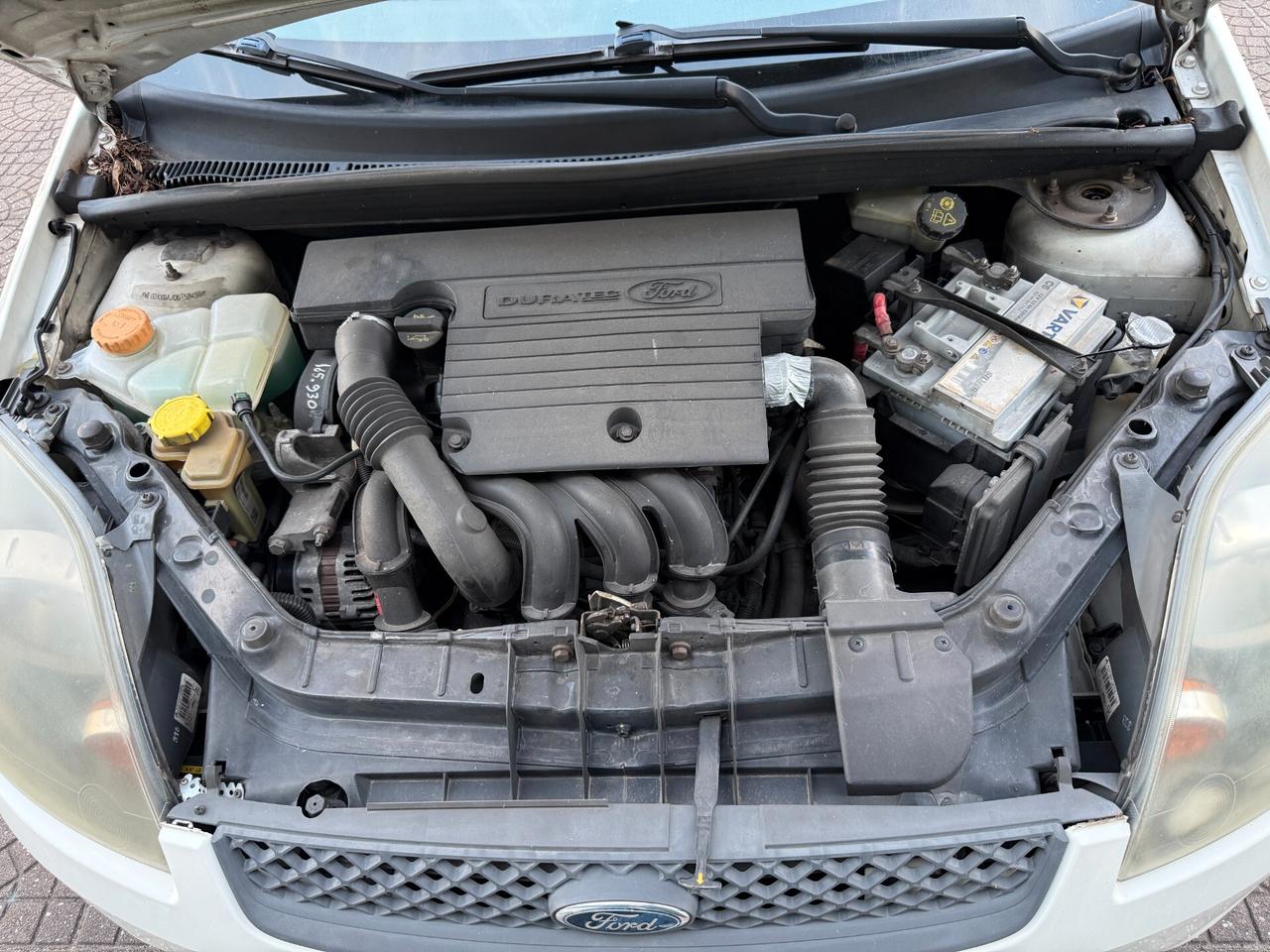 Ford Fiesta 1.4 16V 3p. Titanium