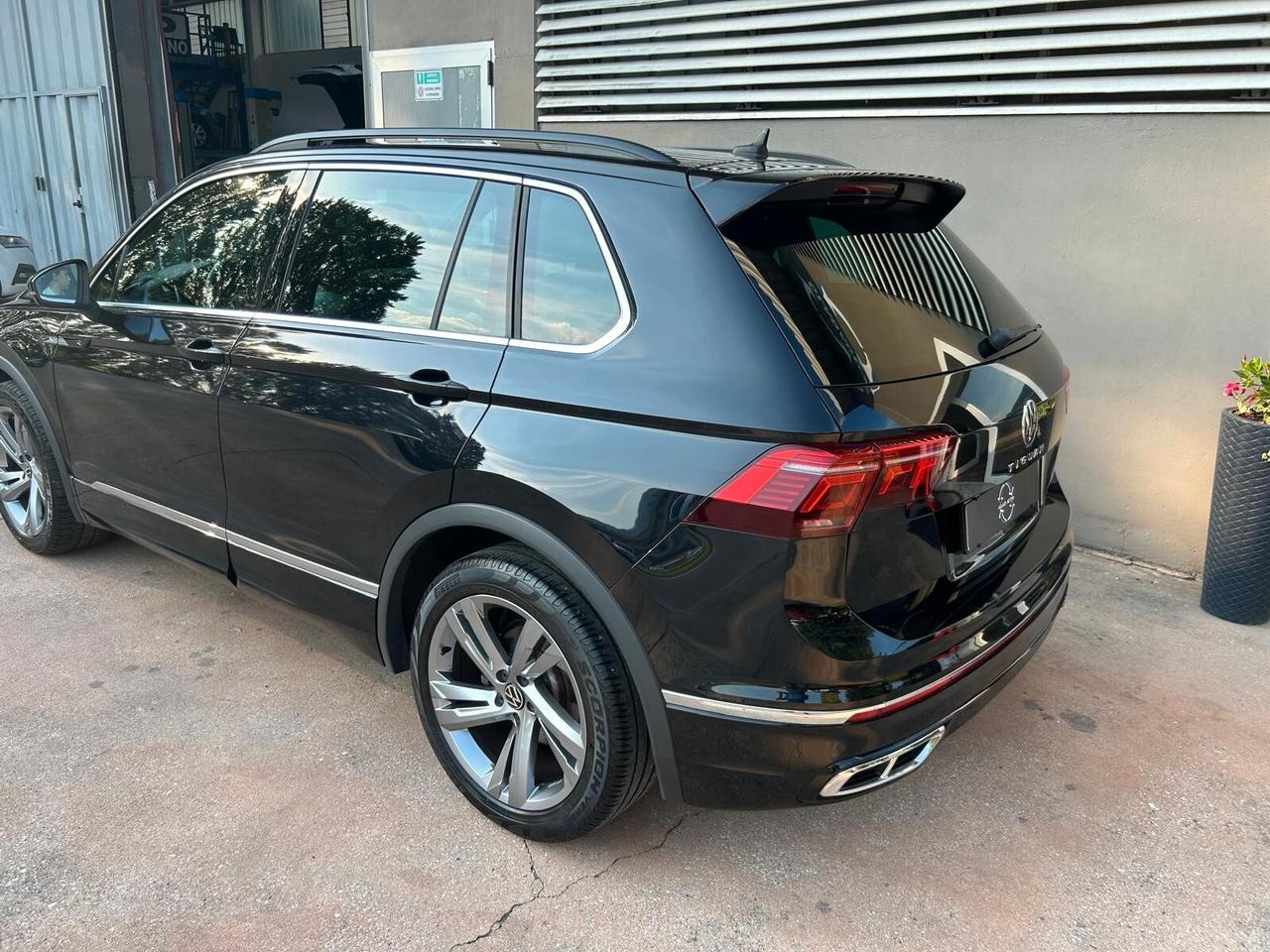 Volkswagen Tiguan 2.0 tdi R-Line 150cv dsg - FULL OPTIONAL